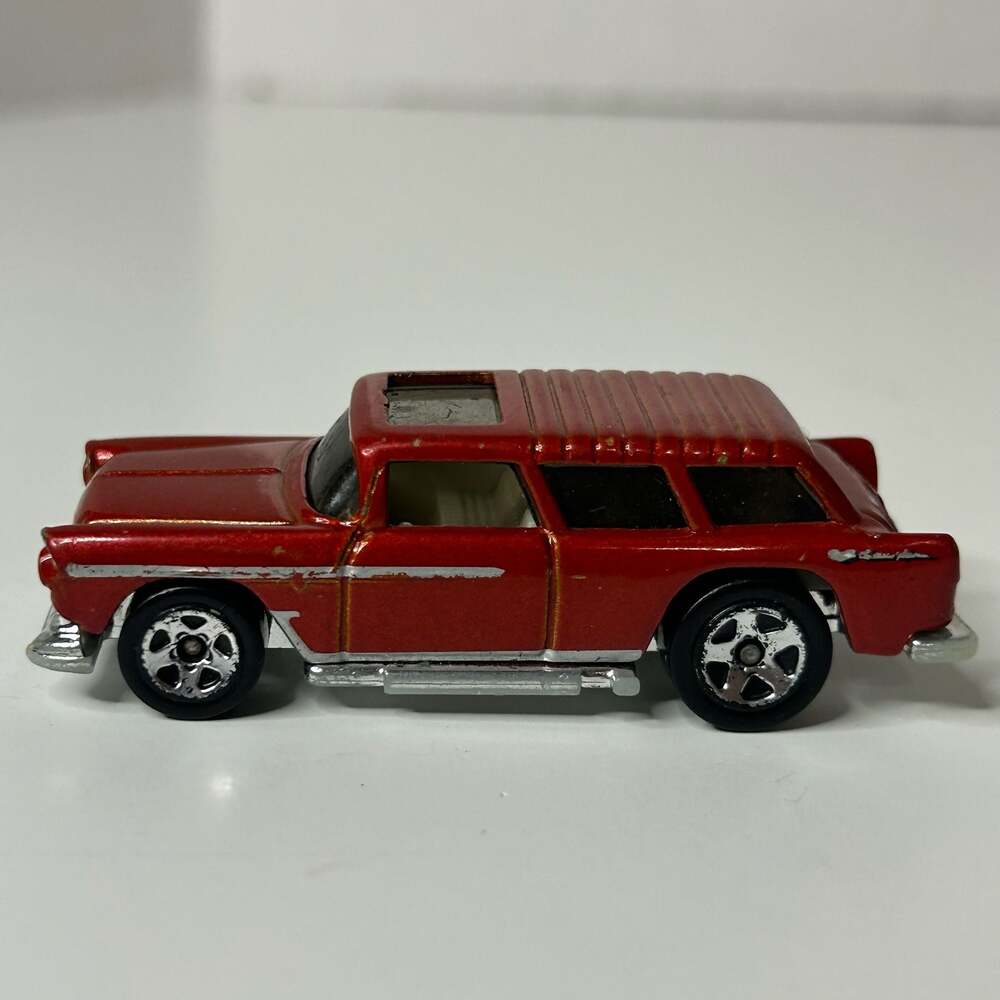 Hot Wheels 2010 Hot Auction Series Chevy Nomad Diecast Toy Car